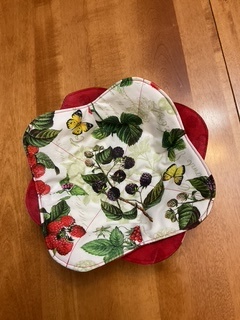 Bowl Cozy Butterflies & Berries by 
Della Cronkrite