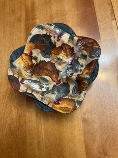 Bowl Cozy Chickens Grey by 
Della Cronkrite