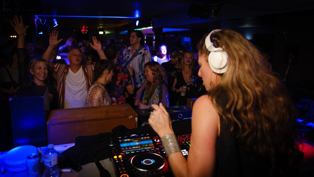 Profile Image: DJ Sarah-Hannah