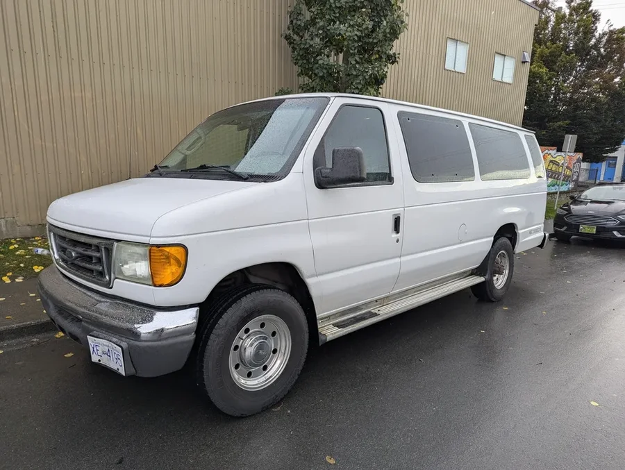 What sort of license and insurance do I need for driving large vans in BC?