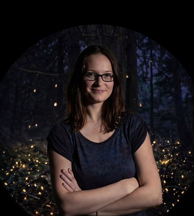 Profile Image: Kelly Richardson 