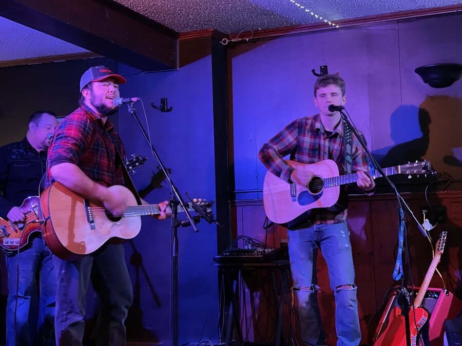Best friends, better songs