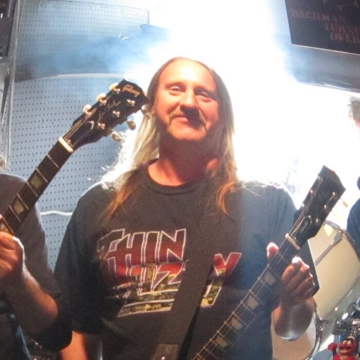 Profile Image: Rob Mickelson
 "RockNRoll_Robbie_Boy"