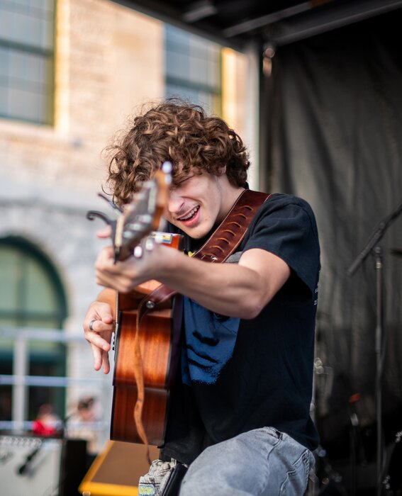 Lukas Oak: From skateboards to fretboards to wowing audiences